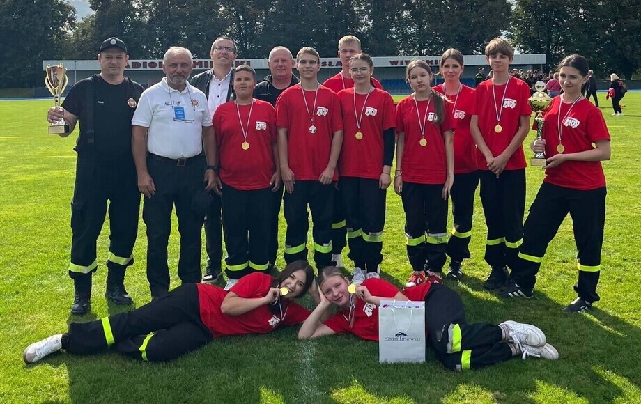 Młodzi strażacy z gminy Tłuchowo z sukcesami na Powiatowych Zawodach Sportowo-Pożarniczych w Lipnie